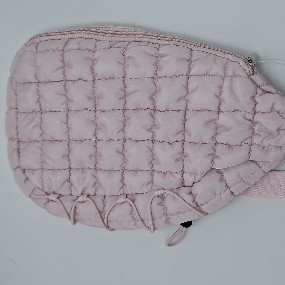 Quilted Pink Pickleball Racket Sling Bag Backpack - Picture 2 of 10